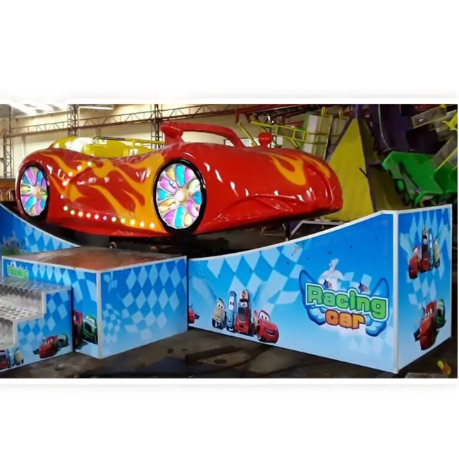 Red color good fiberglass quality  flying car for family fun amusement park equipments